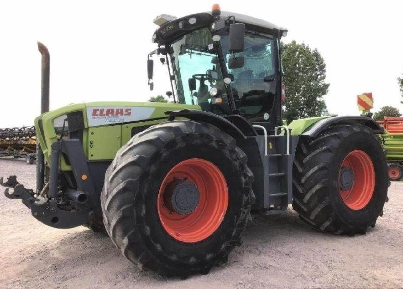 CLAAS xerion 3800 trac vc TRAC VC - Traktori: kuva CLAAS xerion 3800 trac vc TRAC VC - Traktori CLAAS xerion 3800 trac vc TRAC VC - Traktori: kuva CLAAS xerion 3800 trac vc TRAC VC - Traktori