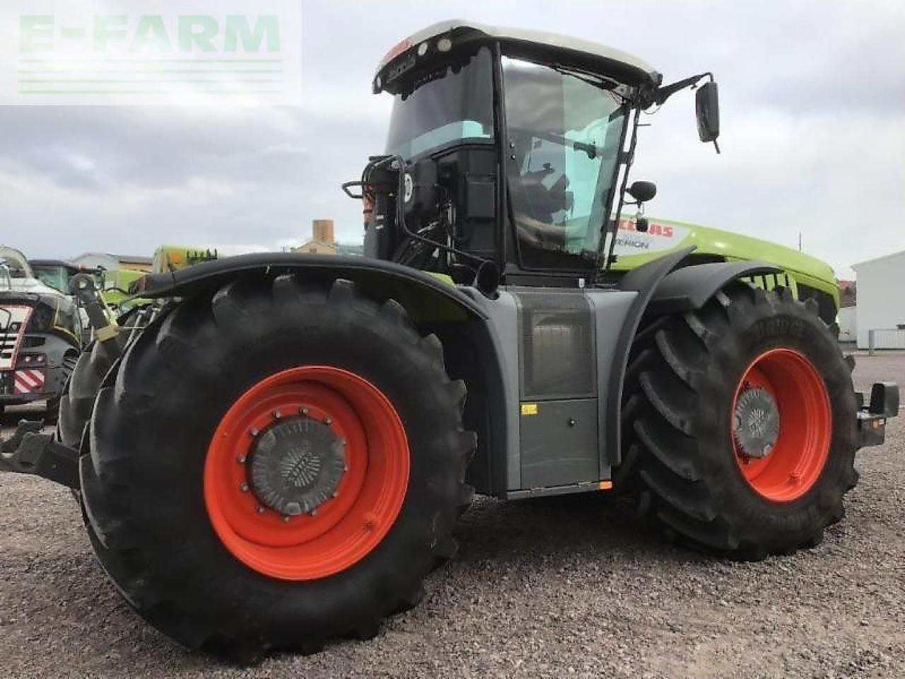 CLAAS xerion 5000 trac vc TRAC VC - Traktori: kuva CLAAS xerion 5000 trac vc TRAC VC - Traktori CLAAS xerion 5000 trac vc TRAC VC - Traktori: kuva CLAAS xerion 5000 trac vc TRAC VC - Traktori