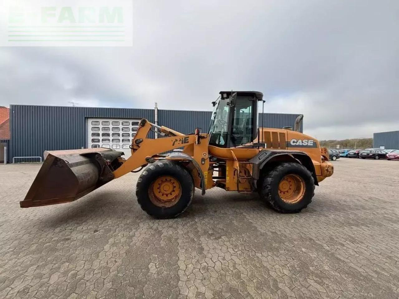 Case-IH 721 e - Minikuormaaja: kuva Case-IH 721 e - Minikuormaaja Case-IH 721 e - Minikuormaaja: kuva Case-IH 721 e - Minikuormaaja