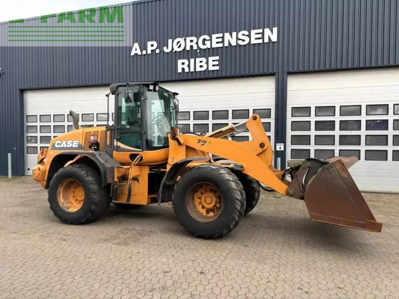 Case-IH 721 e - Minikuormaaja: kuva Case-IH 721 e - Minikuormaaja Case-IH 721 e - Minikuormaaja: kuva Case-IH 721 e - Minikuormaaja