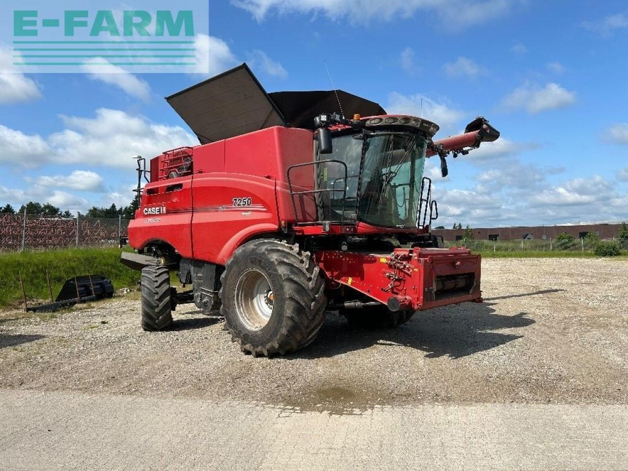 Case-IH 7250 - Leikkuupuimuri: kuva Case-IH 7250 - Leikkuupuimuri Case-IH 7250 - Leikkuupuimuri: kuva Case-IH 7250 - Leikkuupuimuri
