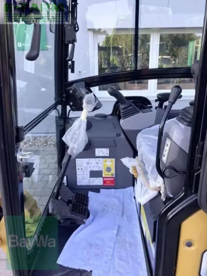 Caterpillar cat 302cr-05a - Minikuormaaja: kuva Caterpillar cat 302cr-05a - Minikuormaaja Caterpillar cat 302cr-05a - Minikuormaaja: kuva Caterpillar cat 302cr-05a - Minikuormaaja