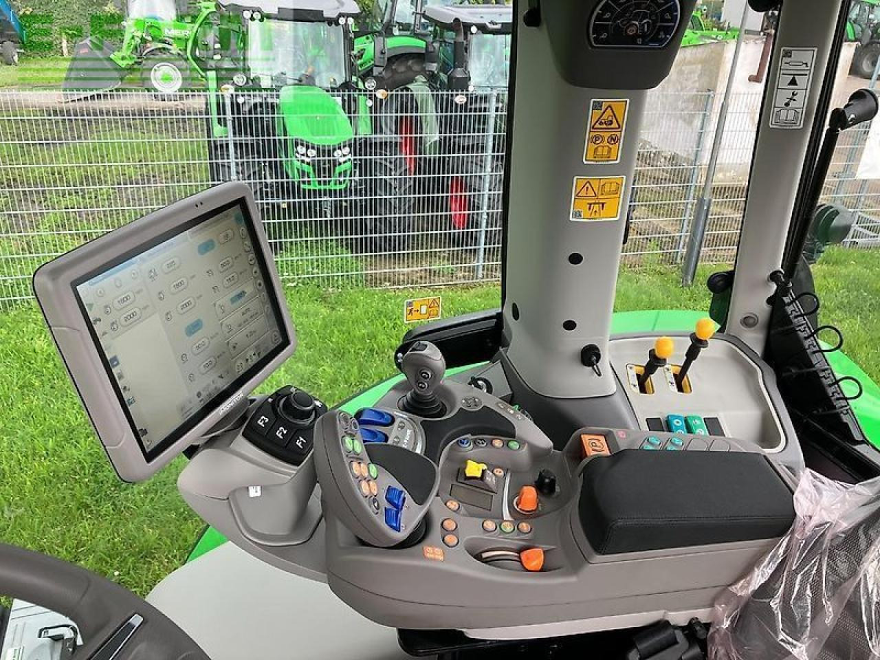 Traktori Deutz-Fahr agrotron 6160 ttv TTV: kuva Traktori Deutz-Fahr agrotron 6160 ttv TTV