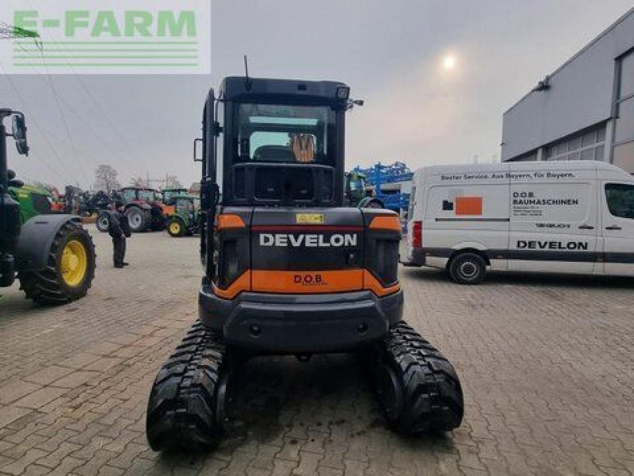 Doosan dx55r-7 - Minikuormaaja: kuva Doosan dx55r-7 - Minikuormaaja Doosan dx55r-7 - Minikuormaaja: kuva Doosan dx55r-7 - Minikuormaaja