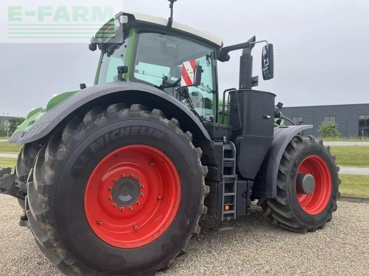 Fendt 1038 vario gen3 - Traktori: kuva Fendt 1038 vario gen3 - Traktori Fendt 1038 vario gen3 - Traktori: kuva Fendt 1038 vario gen3 - Traktori