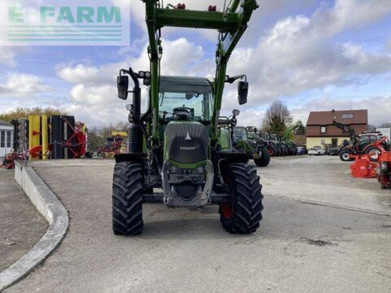 Fendt 311 vario s4 profi plus ProfiPlus - Traktori: kuva Fendt 311 vario s4 profi plus ProfiPlus - Traktori Fendt 311 vario s4 profi plus ProfiPlus - Traktori: kuva Fendt 311 vario s4 profi plus ProfiPlus - Traktori