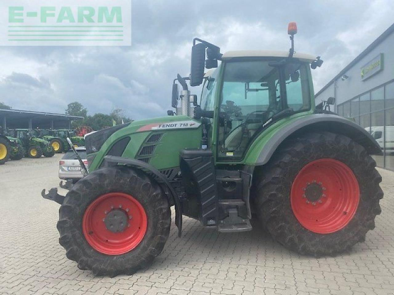 Fendt 718 vario power Power - Traktori: kuva Fendt 718 vario power Power - Traktori Fendt 718 vario power Power - Traktori: kuva Fendt 718 vario power Power - Traktori