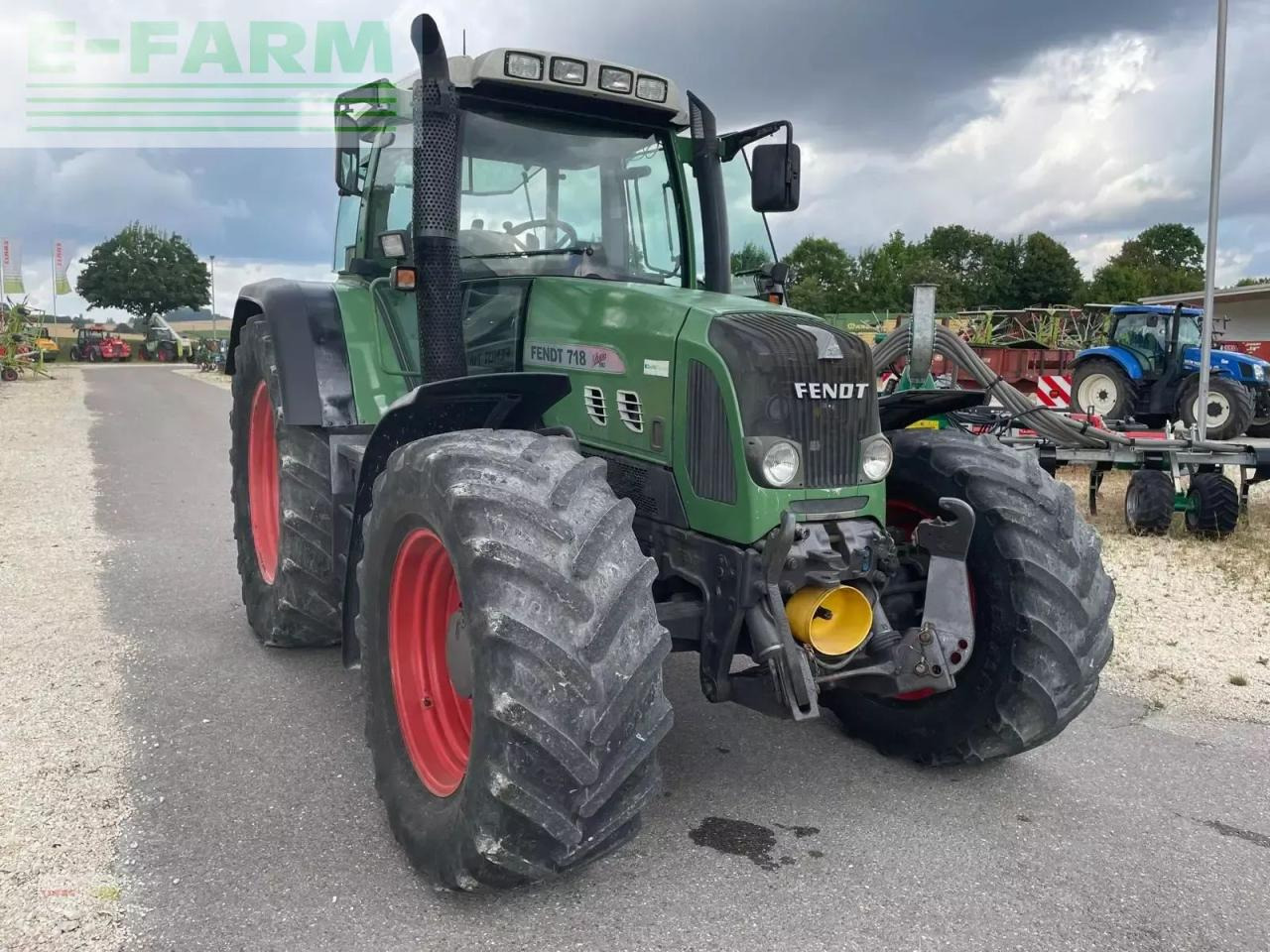 Fendt 718 vario preisreduziert - Traktori: kuva Fendt 718 vario preisreduziert - Traktori Fendt 718 vario preisreduziert - Traktori: kuva Fendt 718 vario preisreduziert - Traktori