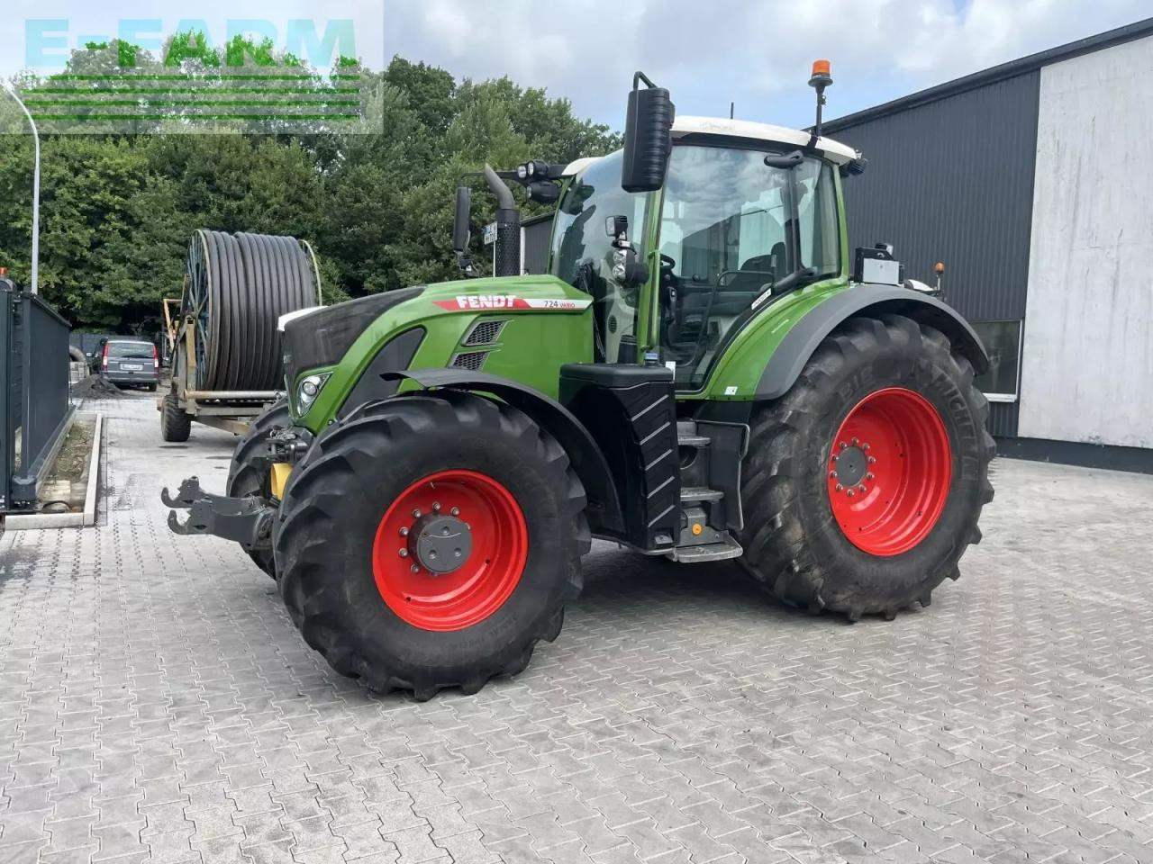 Fendt 724 vario profiplus - Traktori: kuva Fendt 724 vario profiplus - Traktori Fendt 724 vario profiplus - Traktori: kuva Fendt 724 vario profiplus - Traktori