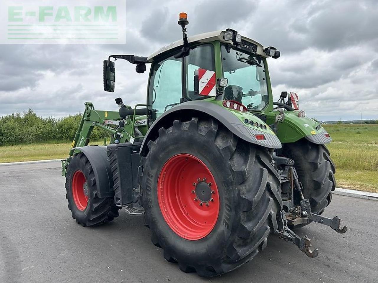 Fendt 724 vario s4 - Traktori: kuva Fendt 724 vario s4 - Traktori Fendt 724 vario s4 - Traktori: kuva Fendt 724 vario s4 - Traktori