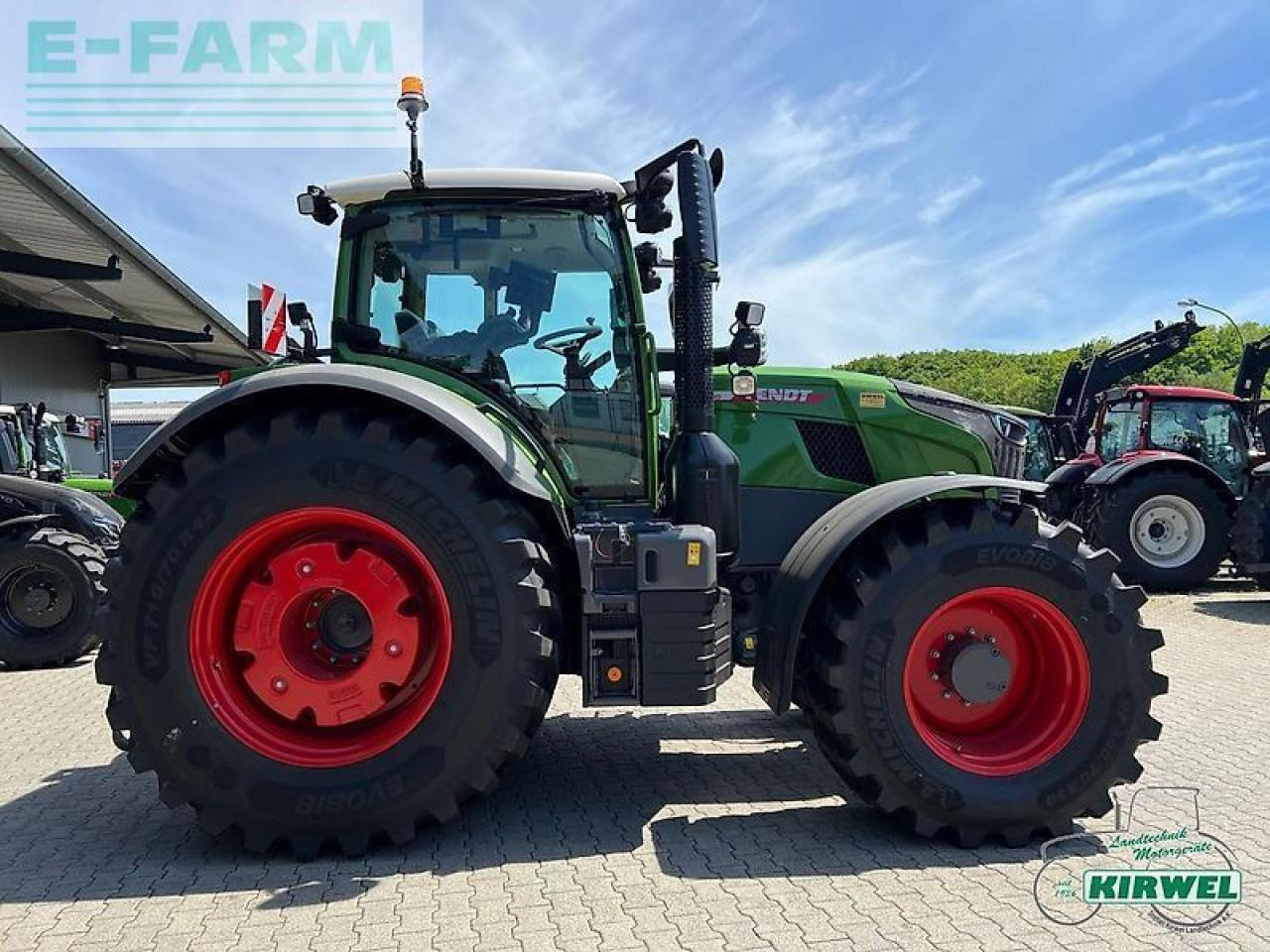Fendt 728 vario gen7 - Traktori: kuva Fendt 728 vario gen7 - Traktori Fendt 728 vario gen7 - Traktori: kuva Fendt 728 vario gen7 - Traktori