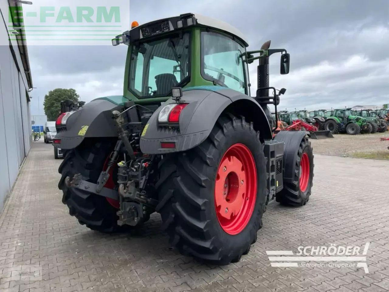 Fendt 824 vario s4 profi plus ProfiPlus - Traktori: kuva Fendt 824 vario s4 profi plus ProfiPlus - Traktori Fendt 824 vario s4 profi plus ProfiPlus - Traktori: kuva Fendt 824 vario s4 profi plus ProfiPlus - Traktori