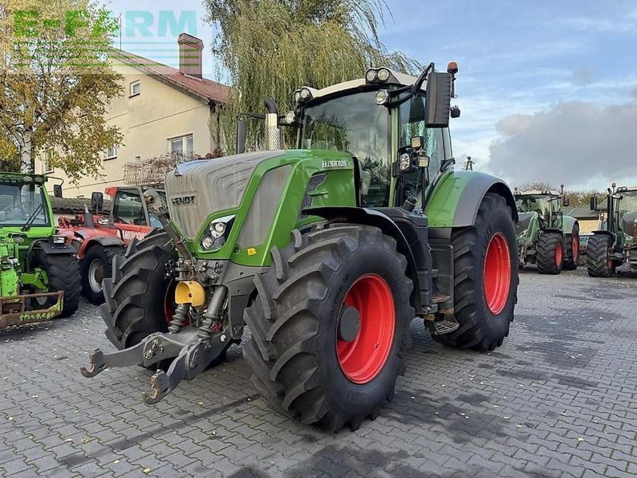 Fendt 828 vario profi+ plus nature green / wom / gps navi rtk trimble / tms - Traktori: kuva Fendt 828 vario profi+ plus nature green / wom / gps navi rtk trimble / tms - Traktori Fendt 828 vario profi+ plus nature green / wom / gps navi rtk trimble / tms - Traktori: kuva Fendt 828 vario profi+ plus nature green / wom / gps navi rtk trimble / tms - Traktori