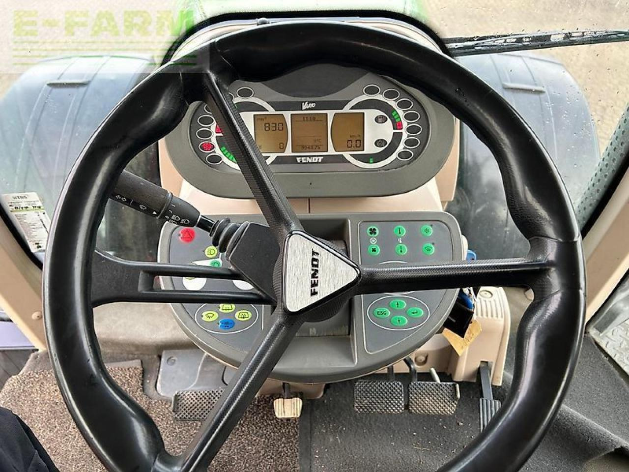 Fendt 933 - Traktori: kuva Fendt 933 - Traktori Fendt 933 - Traktori: kuva Fendt 933 - Traktori