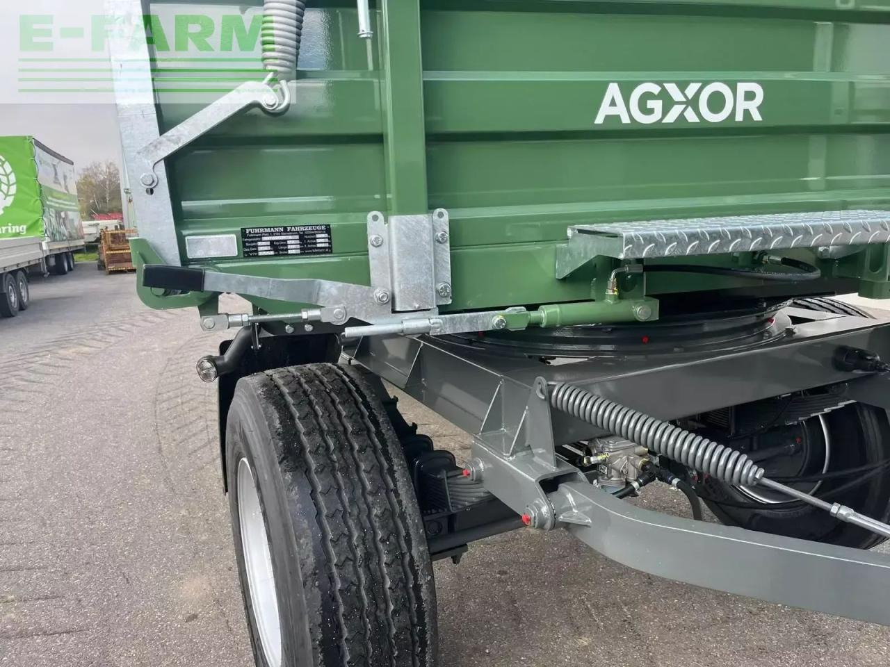 Fuhrmann ff 18.000 - Maatalous kippiperävaunu: kuva Fuhrmann ff 18.000 - Maatalous kippiperävaunu Fuhrmann ff 18.000 - Maatalous kippiperävaunu: kuva Fuhrmann ff 18.000 - Maatalous kippiperävaunu