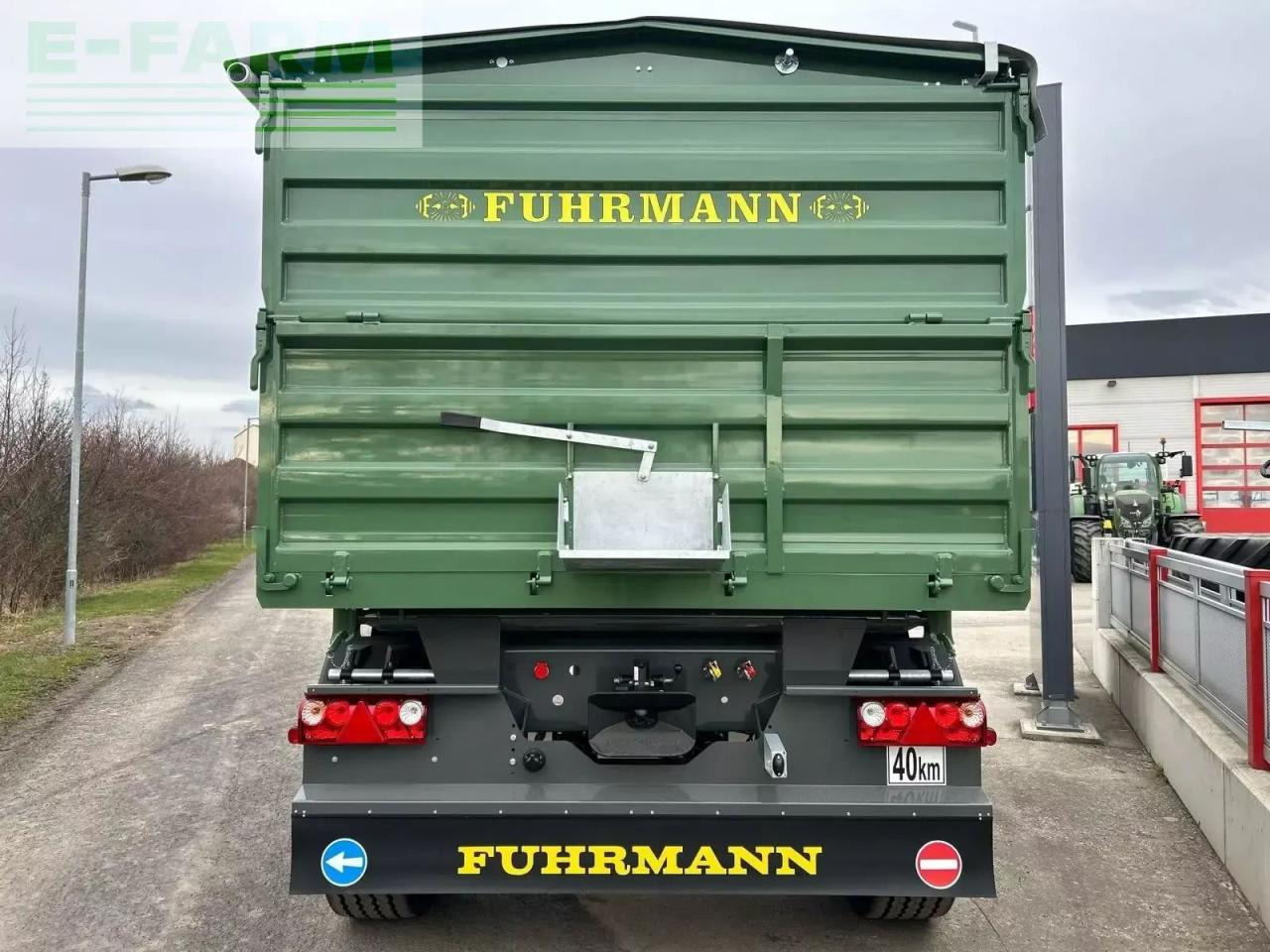 Fuhrmann ff 18.000 - Maatalous kippiperävaunu: kuva Fuhrmann ff 18.000 - Maatalous kippiperävaunu Fuhrmann ff 18.000 - Maatalous kippiperävaunu: kuva Fuhrmann ff 18.000 - Maatalous kippiperävaunu