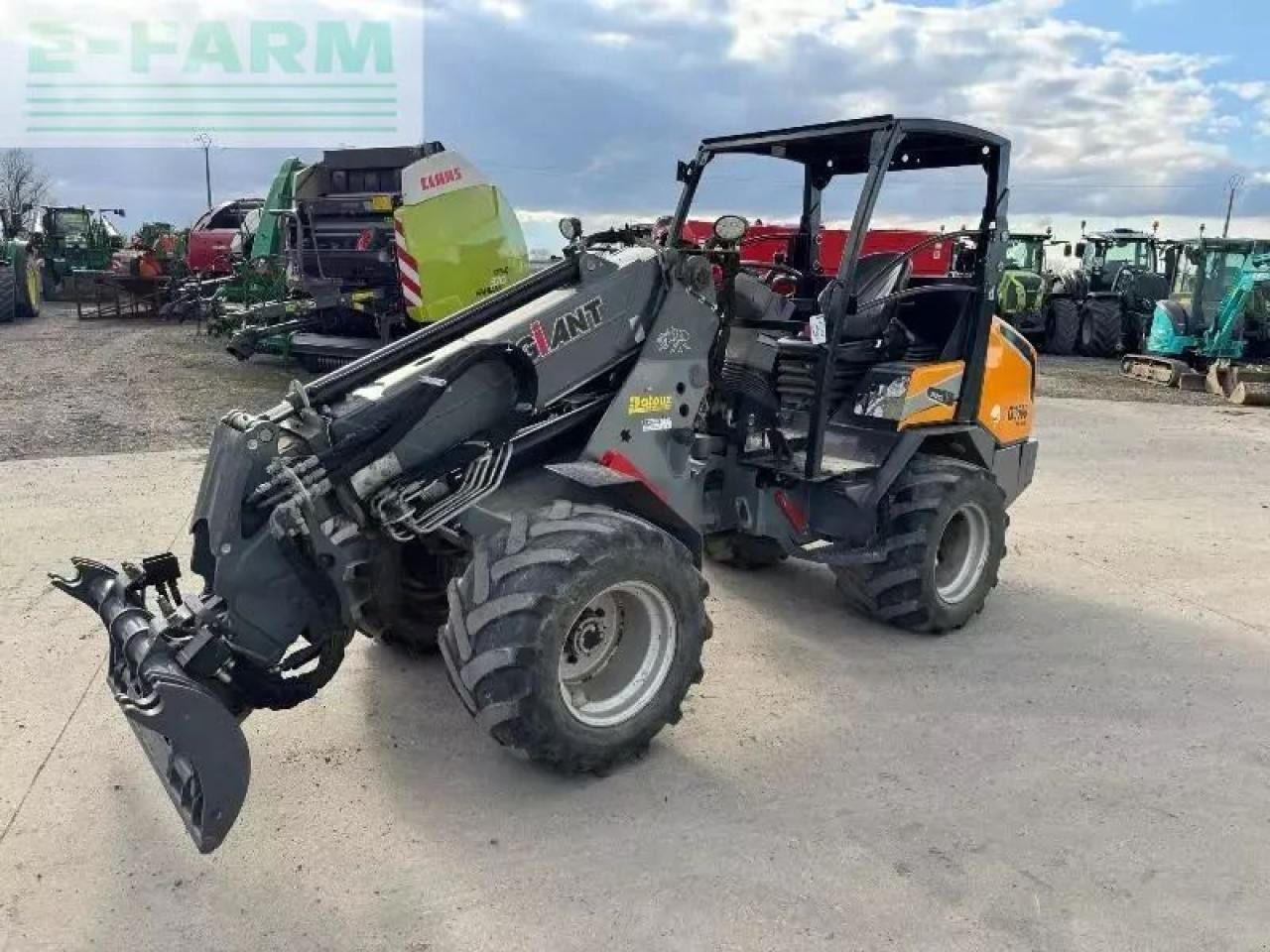 Giant g3500 - Pyöräkuormaaja: kuva Giant g3500 - Pyöräkuormaaja Giant g3500 - Pyöräkuormaaja: kuva Giant g3500 - Pyöräkuormaaja