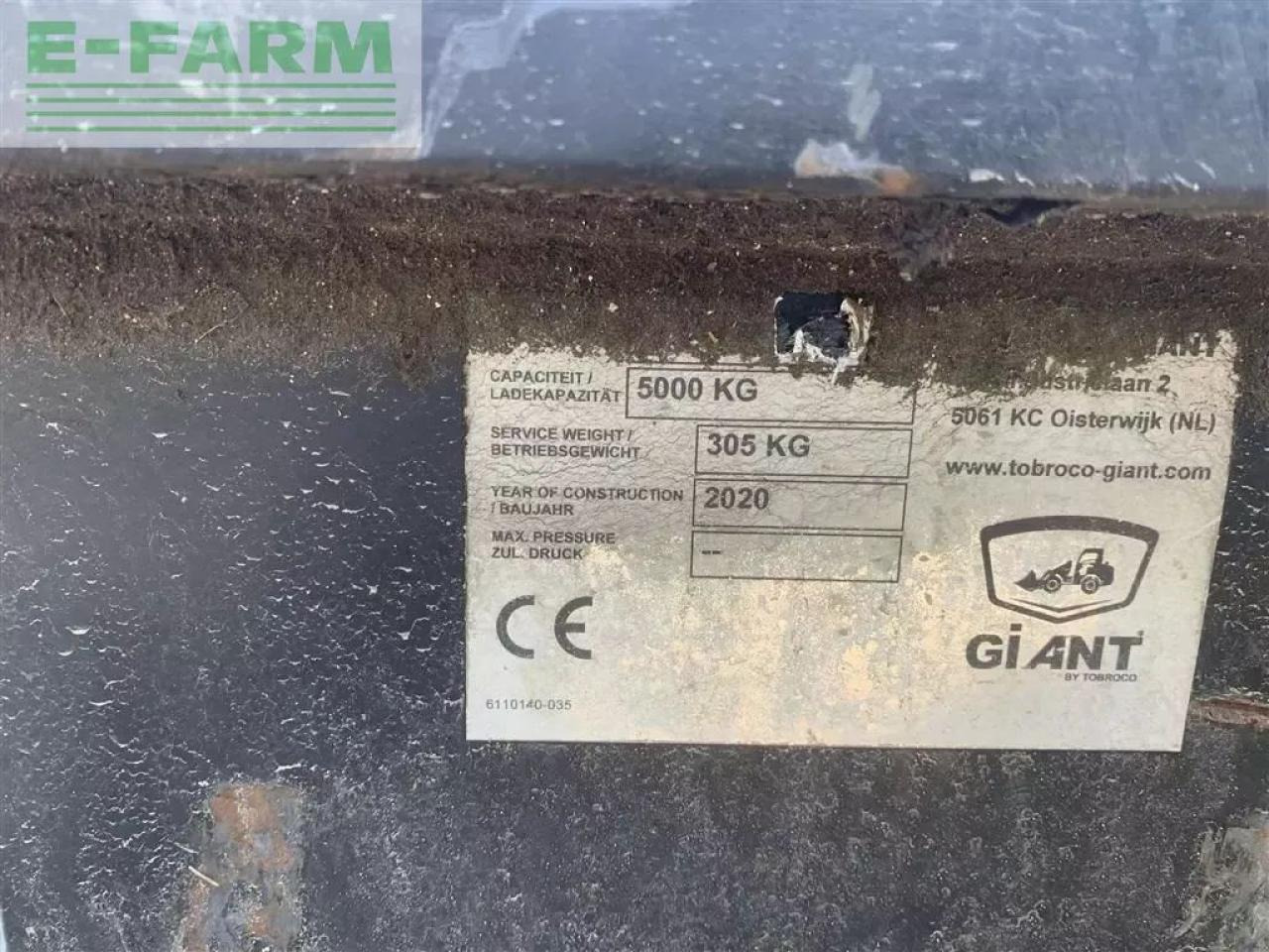 Minikuormaaja Giant g5000tele: kuva Minikuormaaja Giant g5000tele Minikuormaaja Giant g5000tele: kuva Minikuormaaja Giant g5000tele