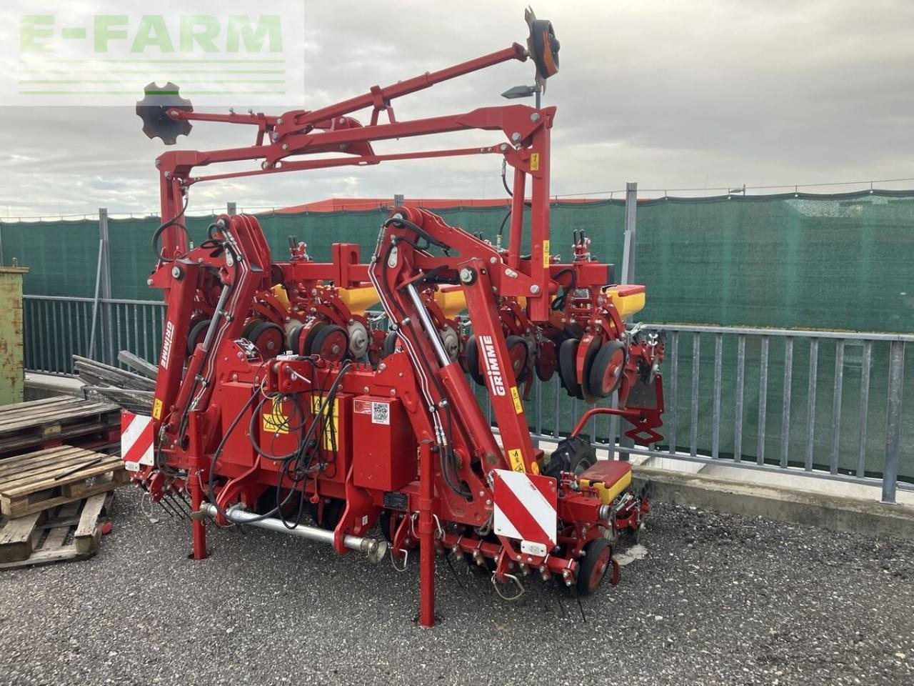 Grimme matrix 1200 - Tarkkuuskylvökone: kuva Grimme matrix 1200 - Tarkkuuskylvökone Grimme matrix 1200 - Tarkkuuskylvökone: kuva Grimme matrix 1200 - Tarkkuuskylvökone