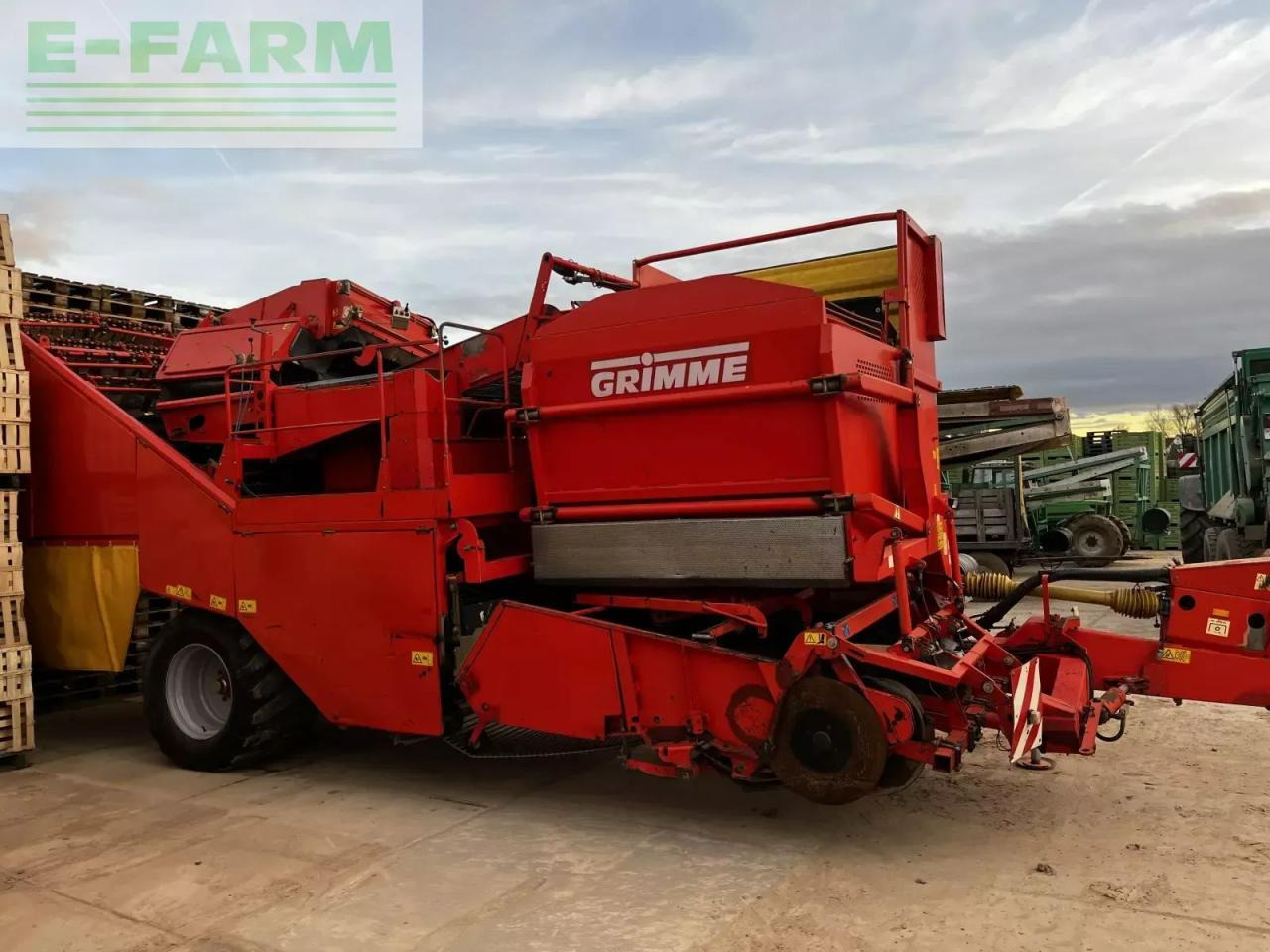 Grimme se 170-60 - Perunannostokone: kuva Grimme se 170-60 - Perunannostokone Grimme se 170-60 - Perunannostokone: kuva Grimme se 170-60 - Perunannostokone