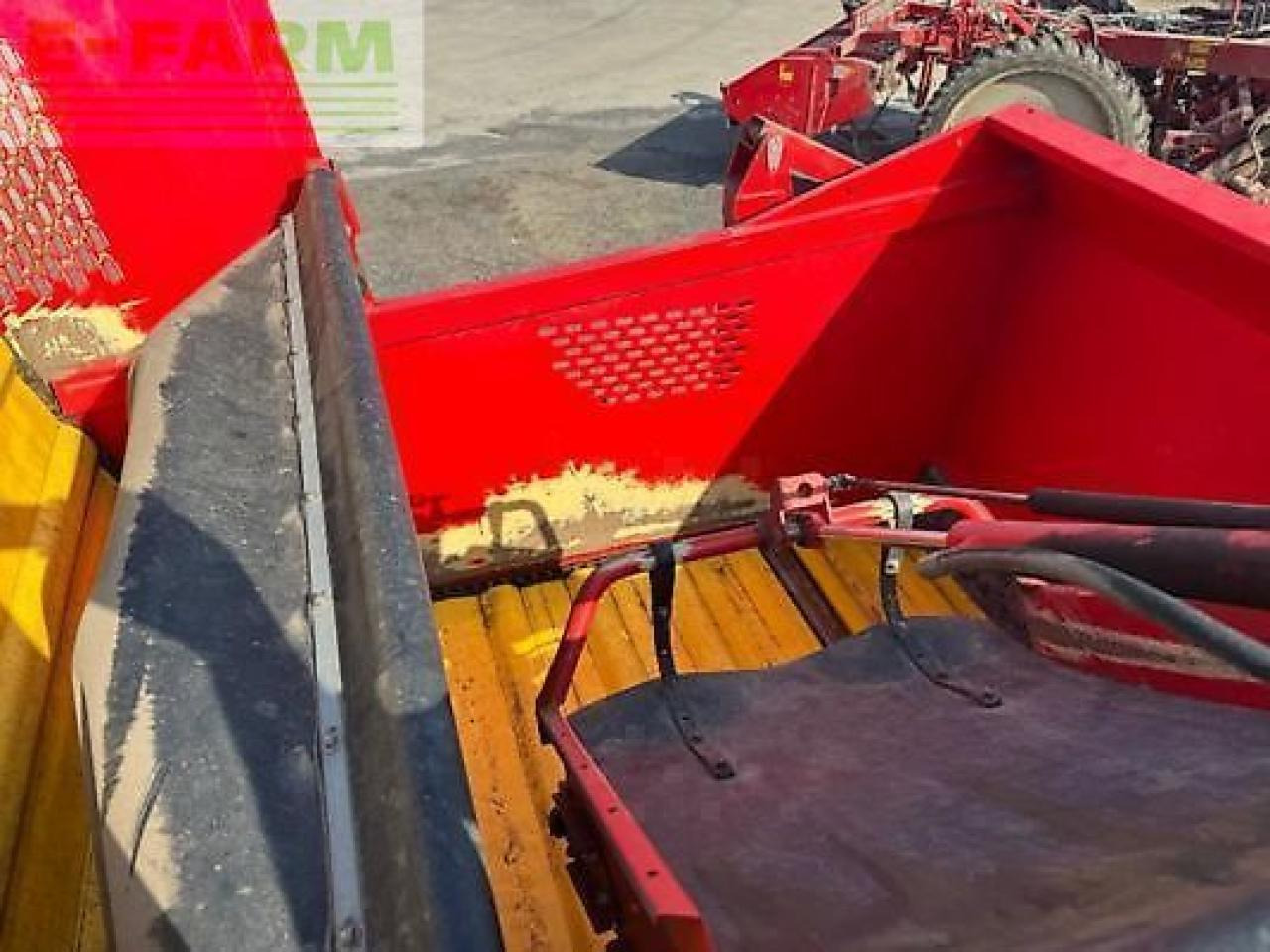 Perunannostokone Grimme se 75/30 ub: kuva Perunannostokone Grimme se 75/30 ub