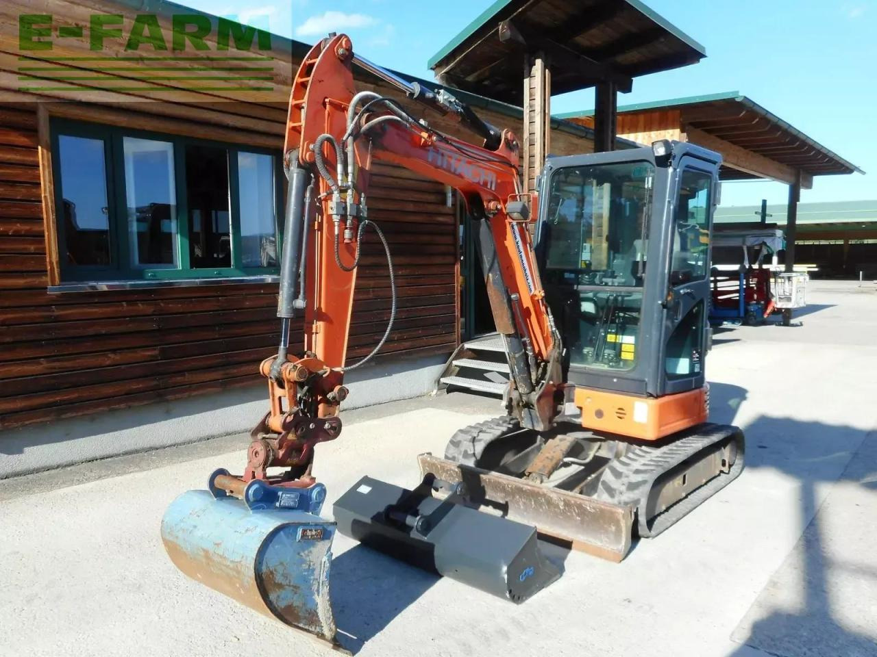 Hitachi zx26u-6 ( 2.740kg ) powertilt - Minikuormaaja: kuva Hitachi zx26u-6 ( 2.740kg ) powertilt - Minikuormaaja Hitachi zx26u-6 ( 2.740kg ) powertilt - Minikuormaaja: kuva Hitachi zx26u-6 ( 2.740kg ) powertilt - Minikuormaaja