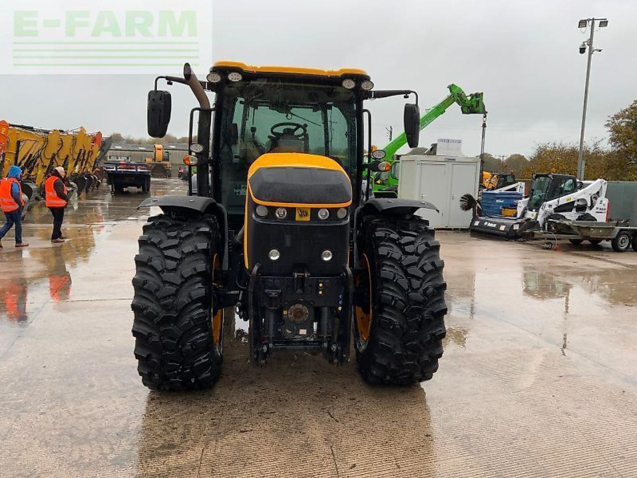 JCB 4220 fastrac tractor (st24701) - Traktori: kuva JCB 4220 fastrac tractor (st24701) - Traktori JCB 4220 fastrac tractor (st24701) - Traktori: kuva JCB 4220 fastrac tractor (st24701) - Traktori
