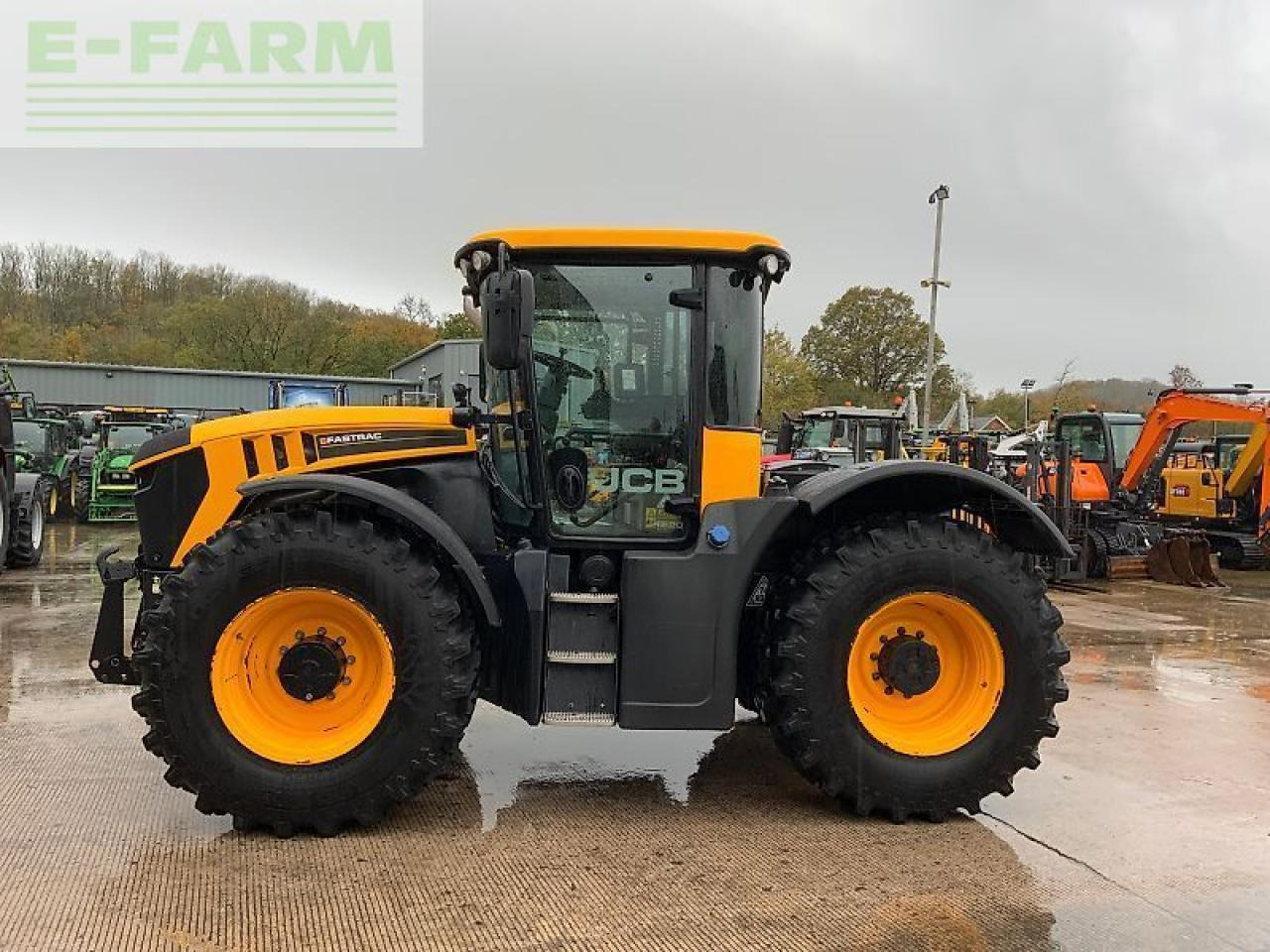 JCB 4220 fastrac tractor (st24701) - Traktori: kuva JCB 4220 fastrac tractor (st24701) - Traktori JCB 4220 fastrac tractor (st24701) - Traktori: kuva JCB 4220 fastrac tractor (st24701) - Traktori