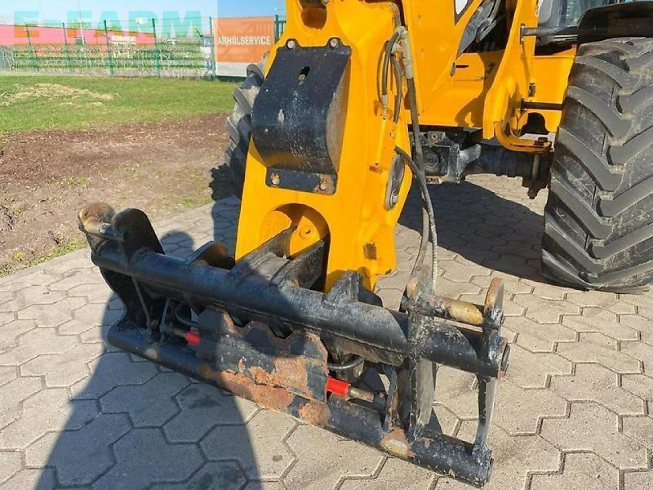 JCB tm 220 teleskopradlader - Kurottaja: kuva JCB tm 220 teleskopradlader - Kurottaja JCB tm 220 teleskopradlader - Kurottaja: kuva JCB tm 220 teleskopradlader - Kurottaja