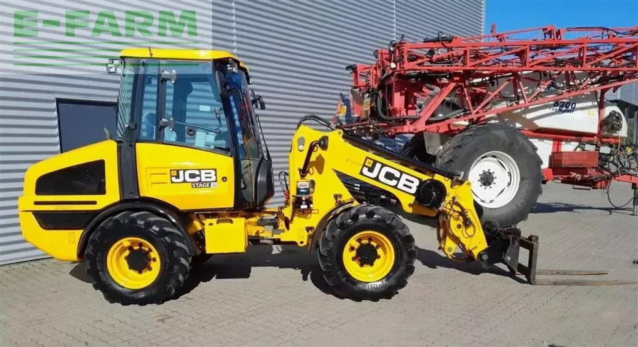 JCB tm180 telelæsser - Minikuormaaja: kuva JCB tm180 telelæsser - Minikuormaaja JCB tm180 telelæsser - Minikuormaaja: kuva JCB tm180 telelæsser - Minikuormaaja
