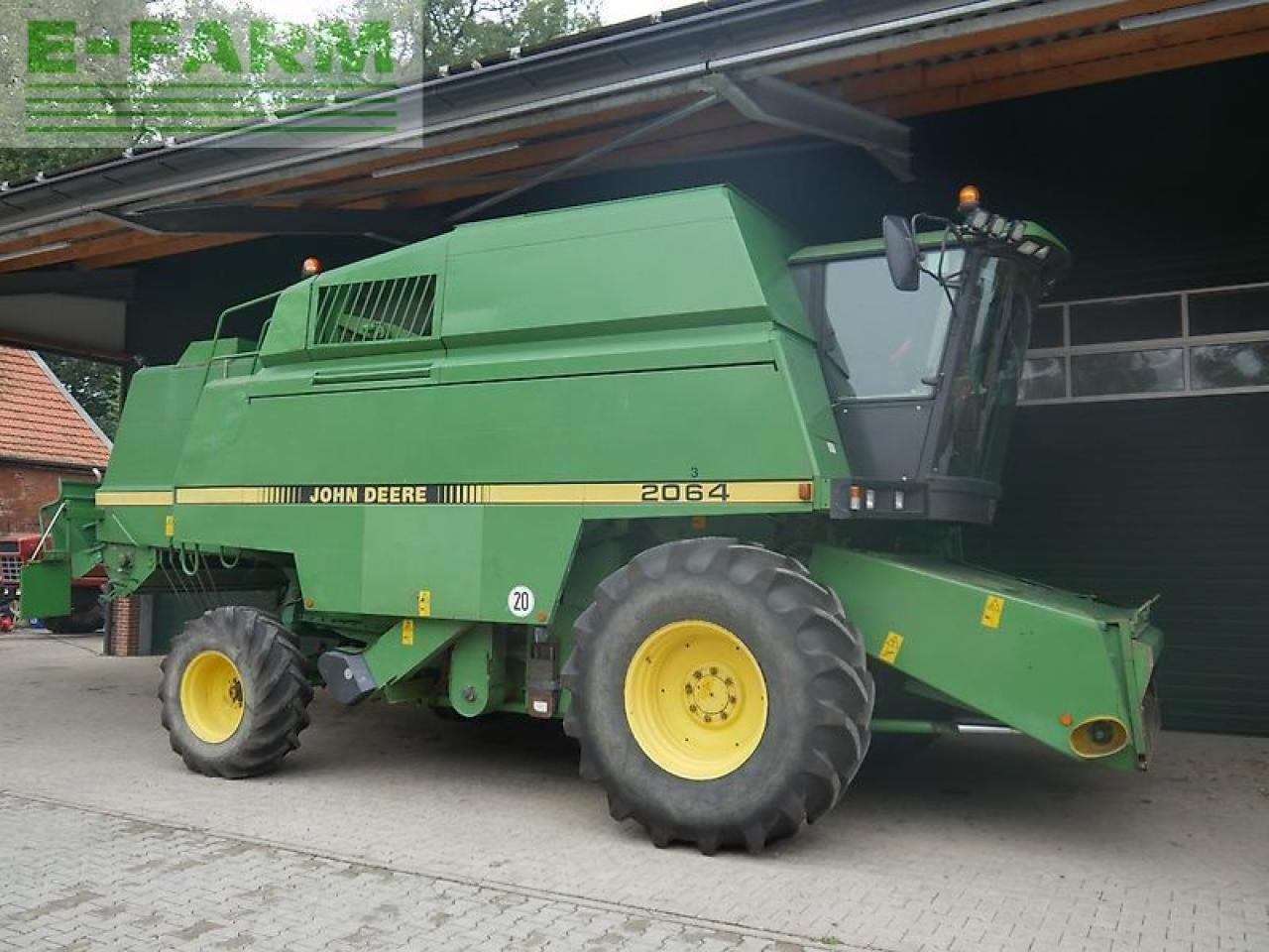 John Deere 2064 + 6m schneidwerk - Leikkuupuimuri: kuva John Deere 2064 + 6m schneidwerk - Leikkuupuimuri John Deere 2064 + 6m schneidwerk - Leikkuupuimuri: kuva John Deere 2064 + 6m schneidwerk - Leikkuupuimuri