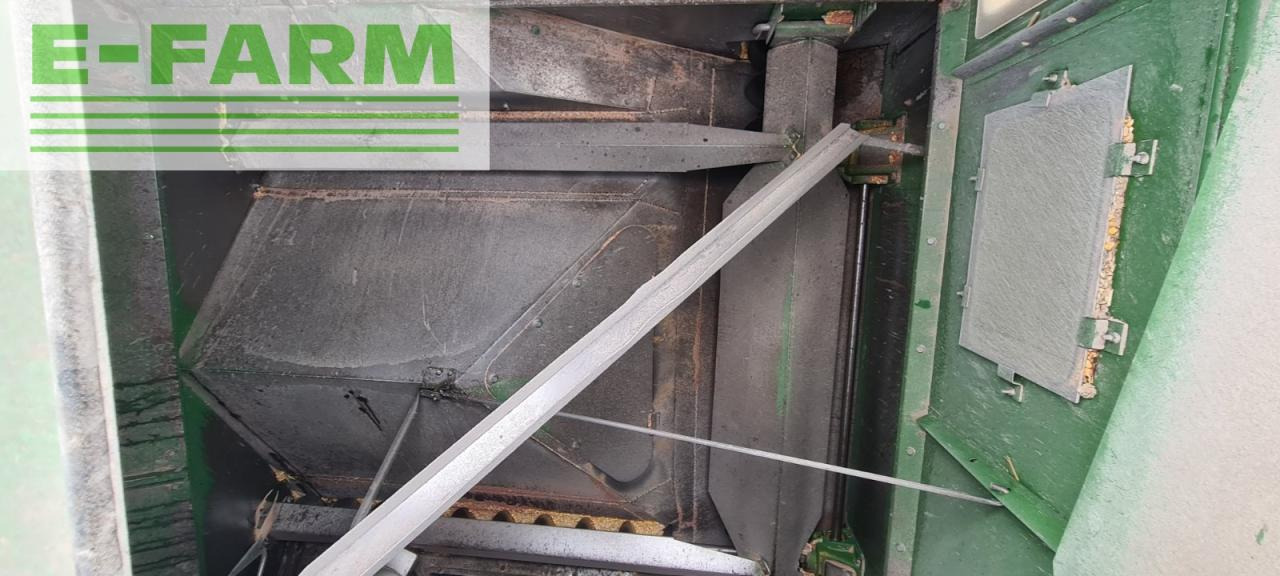 Leikkuupuimuri John Deere 2266: kuva Leikkuupuimuri John Deere 2266