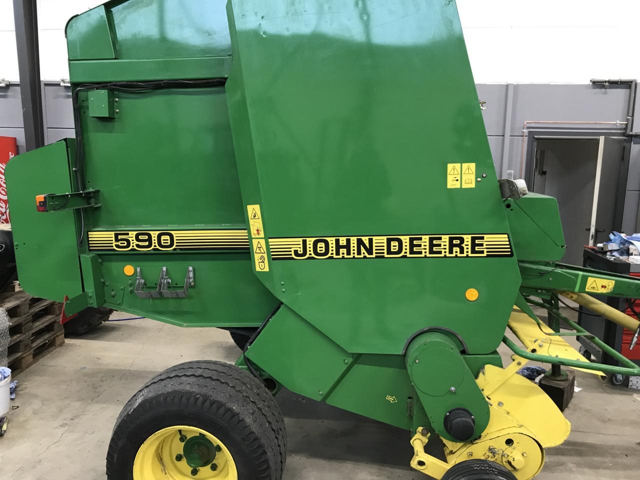 John Deere 590 - Kanttipaalain: kuva John Deere 590 - Kanttipaalain John Deere 590 - Kanttipaalain: kuva John Deere 590 - Kanttipaalain