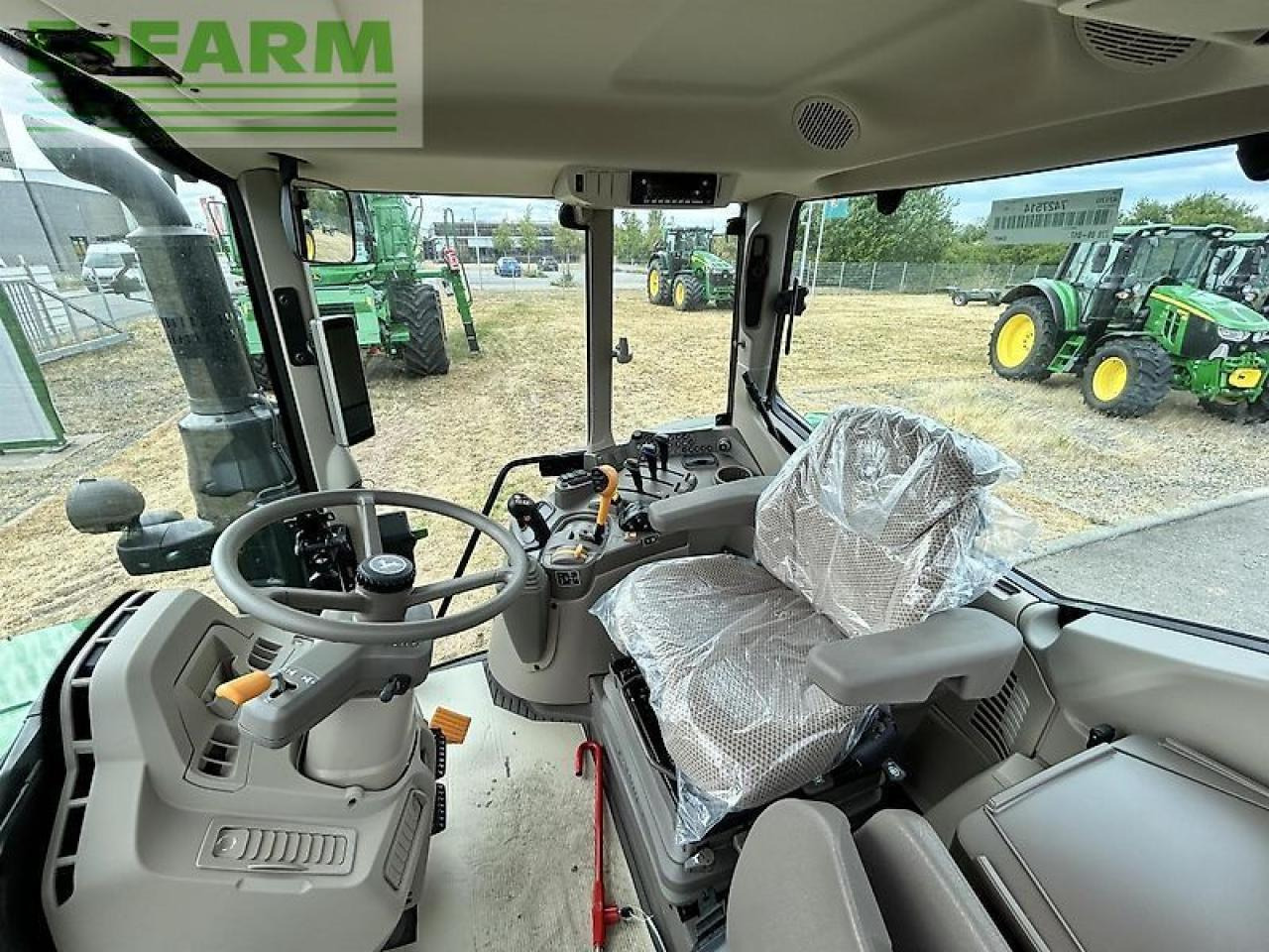 John Deere 6100m aq+ demo - Traktori: kuva John Deere 6100m aq+ demo - Traktori John Deere 6100m aq+ demo - Traktori: kuva John Deere 6100m aq+ demo - Traktori