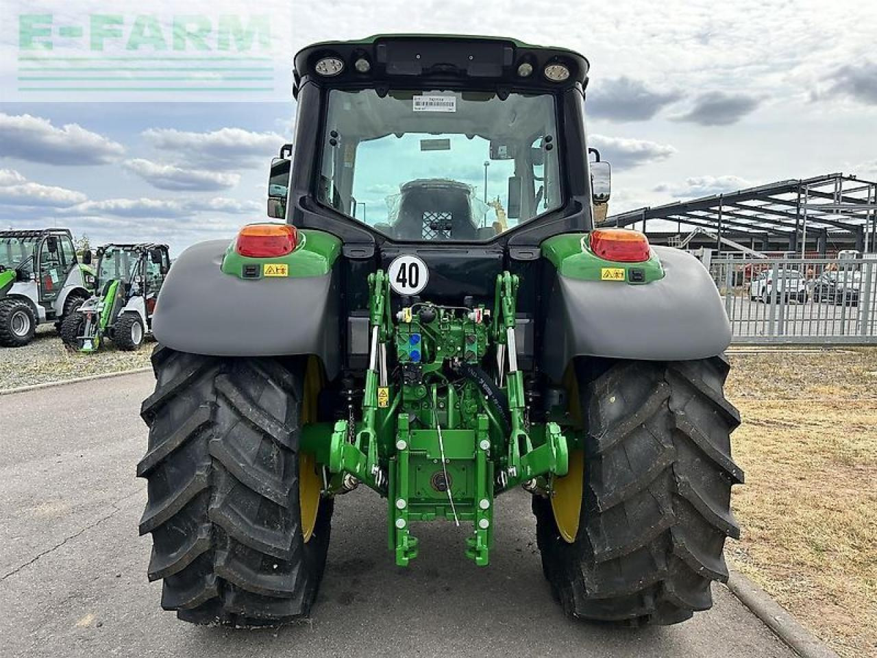 John Deere 6100m aq+ demo - Traktori: kuva John Deere 6100m aq+ demo - Traktori John Deere 6100m aq+ demo - Traktori: kuva John Deere 6100m aq+ demo - Traktori