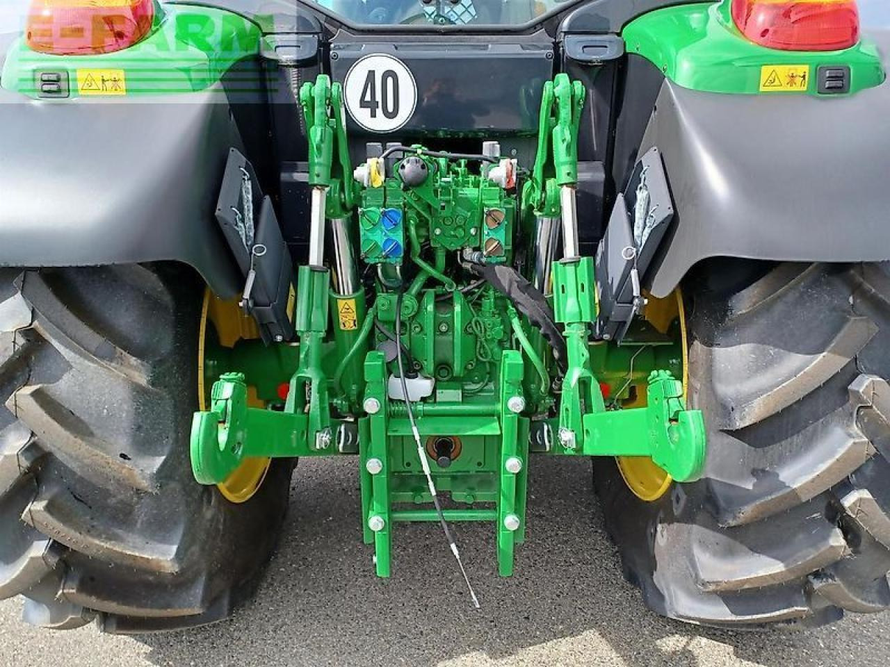 John Deere 6110m - Traktori: kuva John Deere 6110m - Traktori John Deere 6110m - Traktori: kuva John Deere 6110m - Traktori