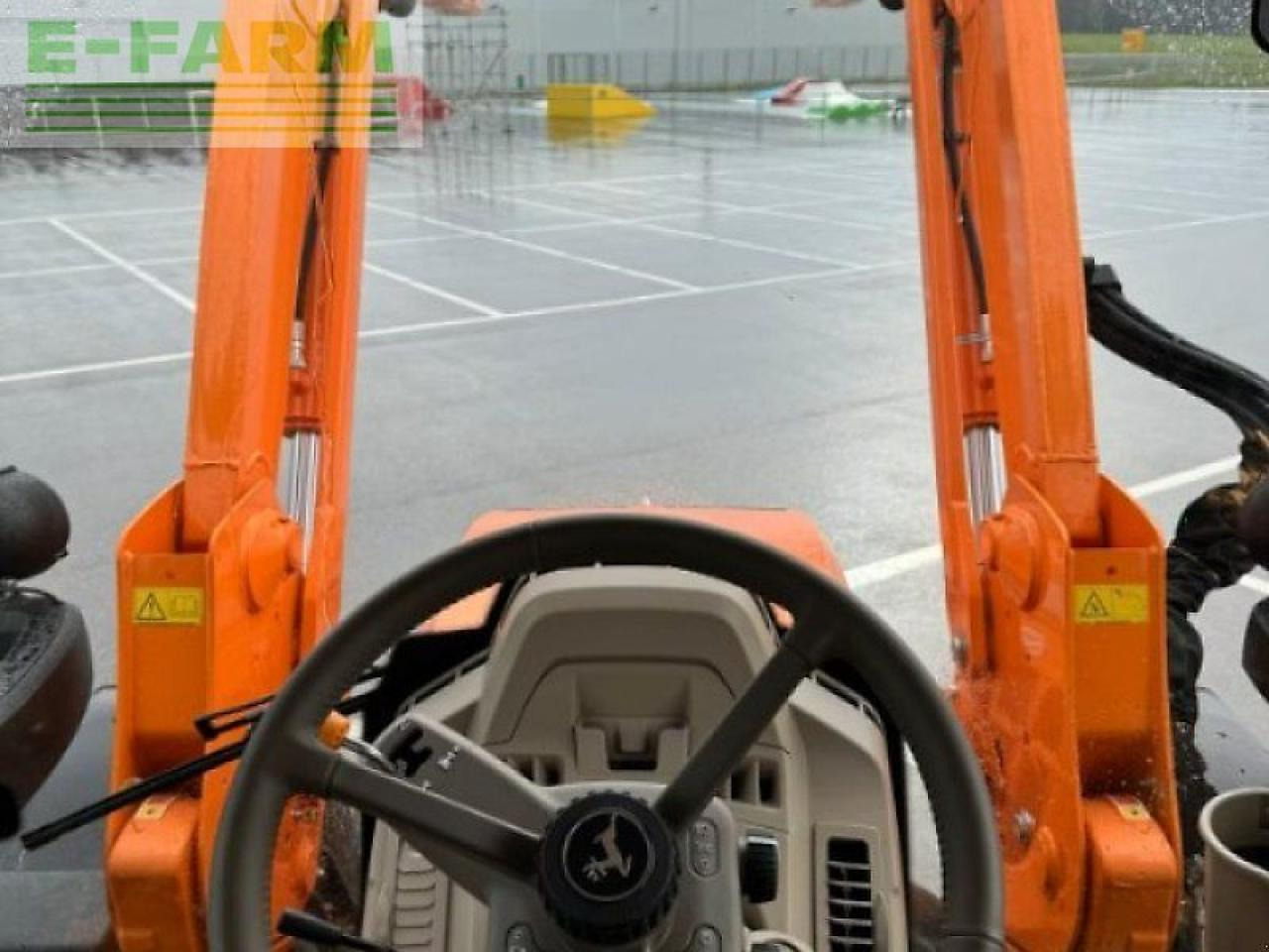 Traktori John Deere 6120m: kuva Traktori John Deere 6120m Traktori John Deere 6120m: kuva Traktori John Deere 6120m