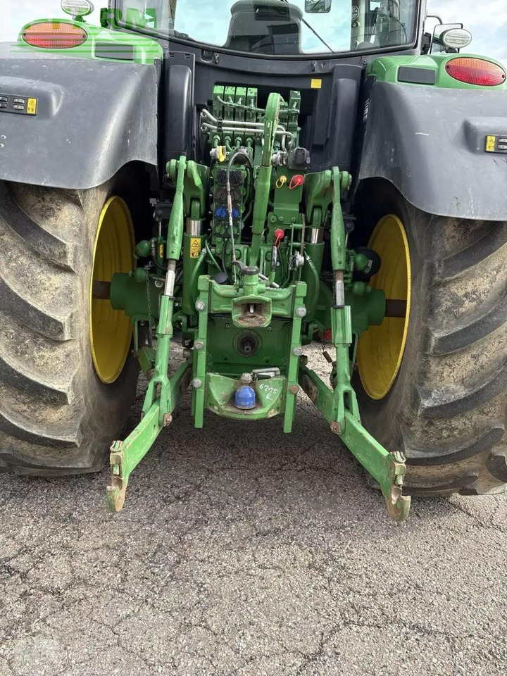 John Deere 6215r - Traktori: kuva John Deere 6215r - Traktori John Deere 6215r - Traktori: kuva John Deere 6215r - Traktori