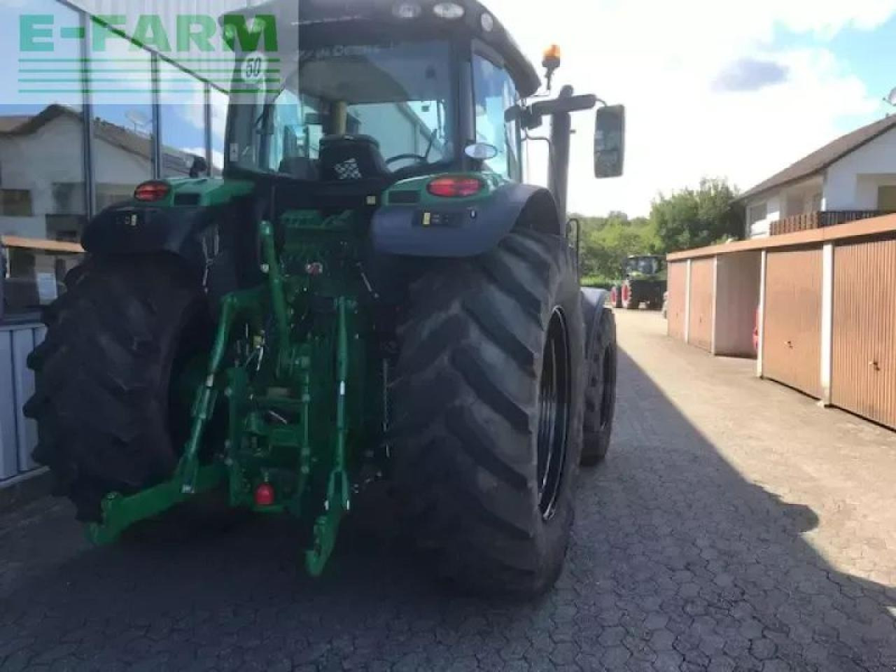 John Deere 6215r - Traktori: kuva John Deere 6215r - Traktori John Deere 6215r - Traktori: kuva John Deere 6215r - Traktori