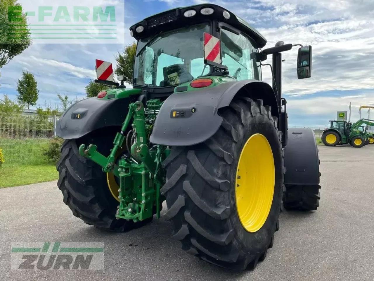 John Deere 6215r - Traktori: kuva John Deere 6215r - Traktori John Deere 6215r - Traktori: kuva John Deere 6215r - Traktori