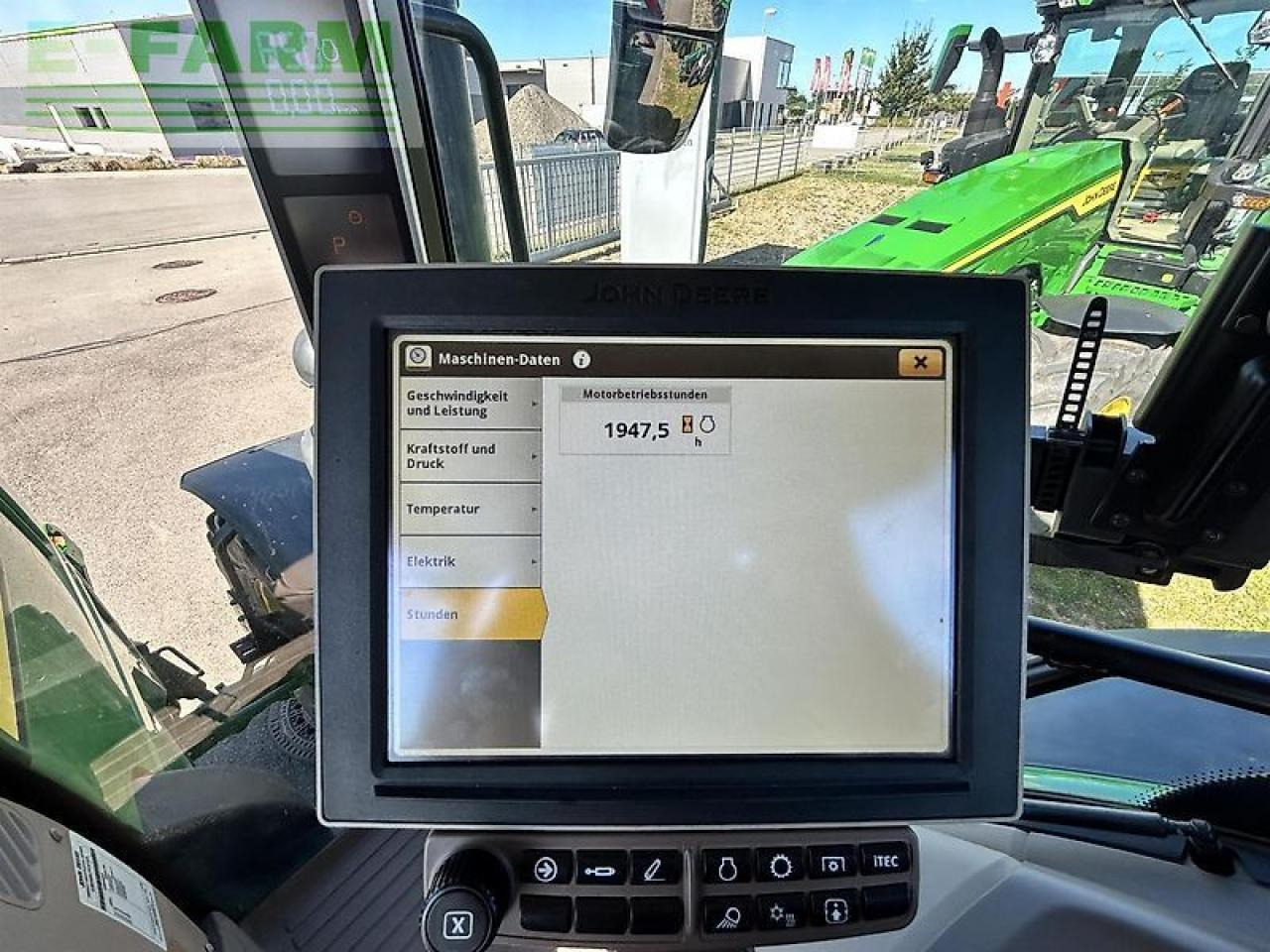 John Deere 6r 250 - Traktori: kuva John Deere 6r 250 - Traktori John Deere 6r 250 - Traktori: kuva John Deere 6r 250 - Traktori