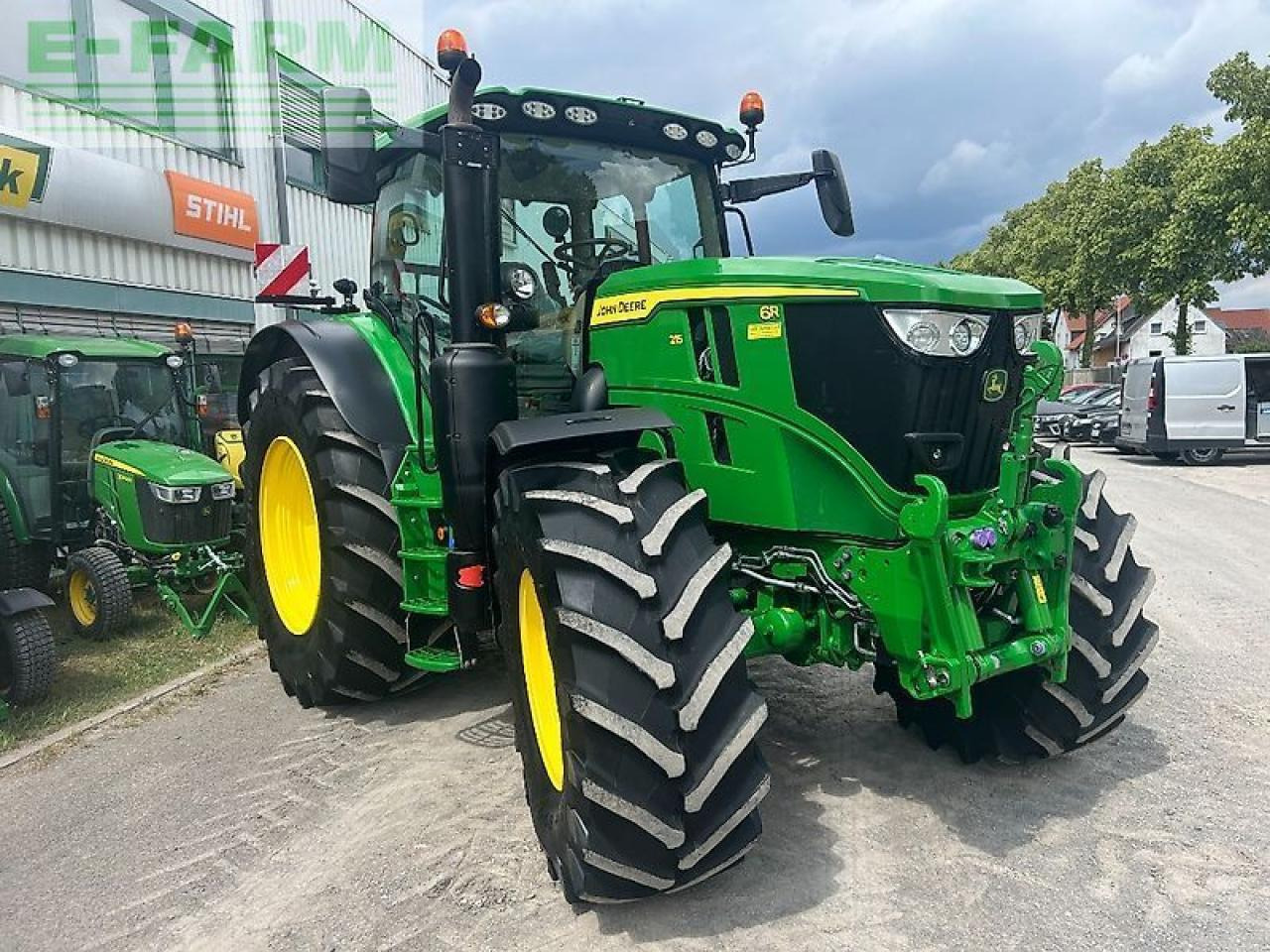 John Deere 6r215 - Traktori: kuva John Deere 6r215 - Traktori John Deere 6r215 - Traktori: kuva John Deere 6r215 - Traktori