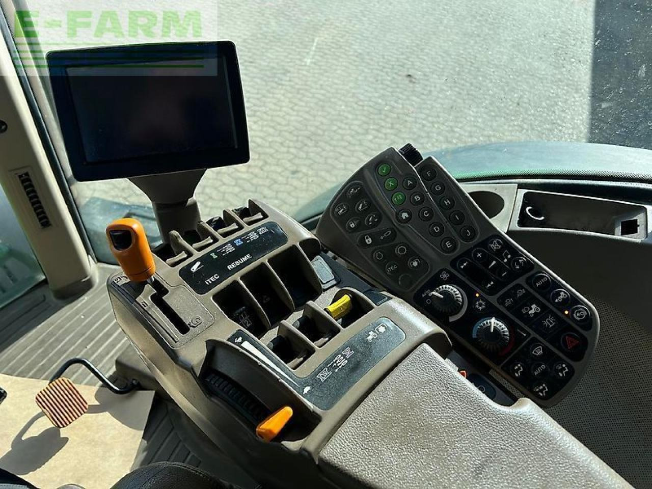 John Deere 7230r - Traktori: kuva John Deere 7230r - Traktori John Deere 7230r - Traktori: kuva John Deere 7230r - Traktori