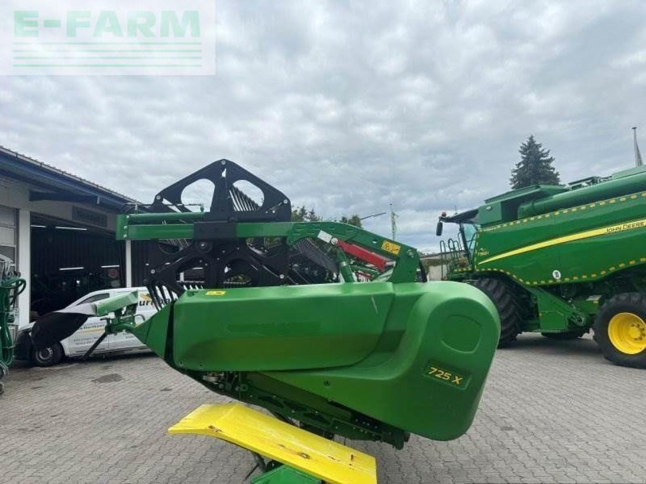 John Deere 725x - Lisävarusteet - silppuri: kuva John Deere 725x - Lisävarusteet - silppuri John Deere 725x - Lisävarusteet - silppuri: kuva John Deere 725x - Lisävarusteet - silppuri
