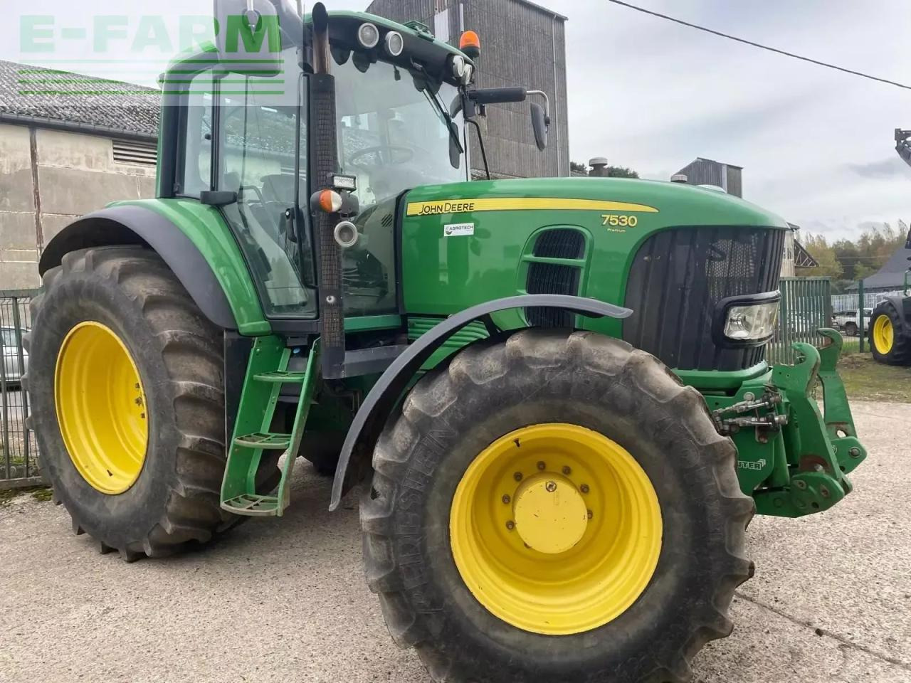 John Deere 7530premium - Traktori: kuva John Deere 7530premium - Traktori John Deere 7530premium - Traktori: kuva John Deere 7530premium - Traktori