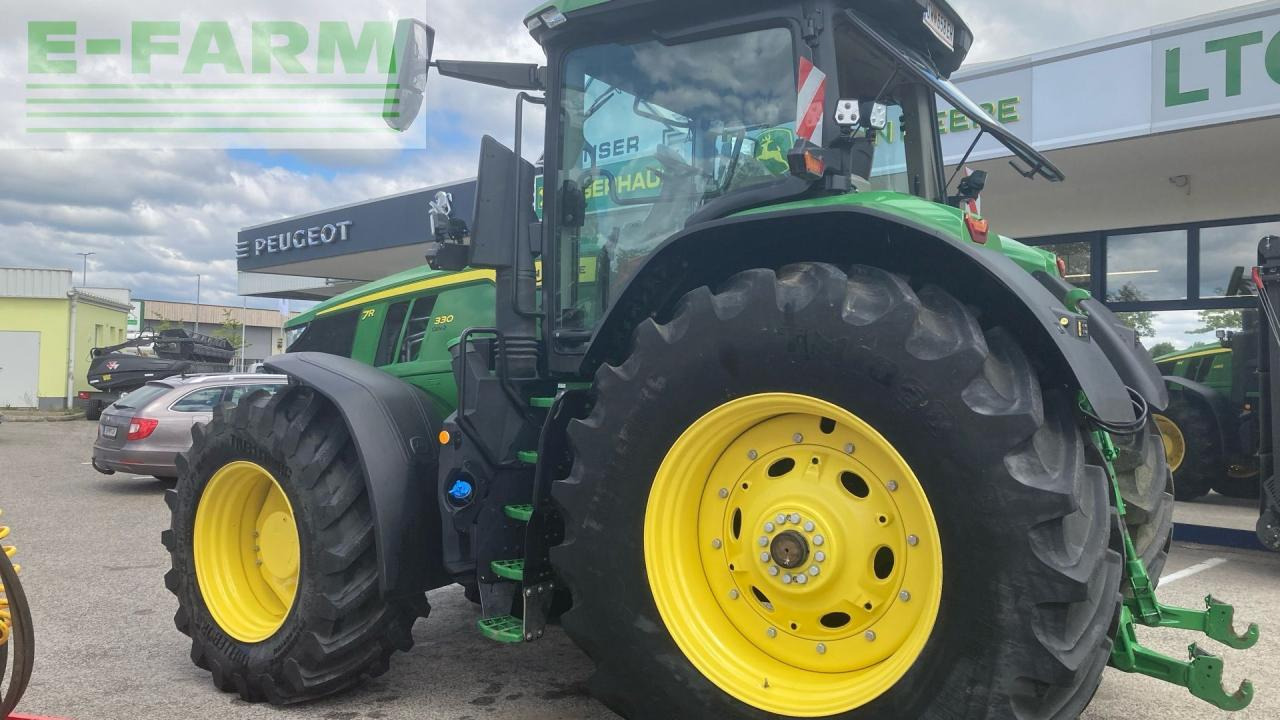 John Deere 7R 330 - Traktori: kuva John Deere 7R 330 - Traktori John Deere 7R 330 - Traktori: kuva John Deere 7R 330 - Traktori