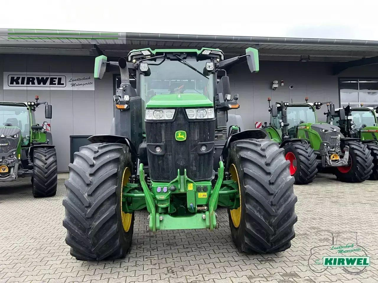 John Deere 7r 330 - Traktori: kuva John Deere 7r 330 - Traktori John Deere 7r 330 - Traktori: kuva John Deere 7r 330 - Traktori