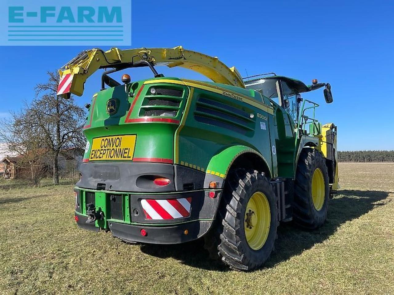 John Deere 8300 - Itsekulkeva silppuri: kuva John Deere 8300 - Itsekulkeva silppuri John Deere 8300 - Itsekulkeva silppuri: kuva John Deere 8300 - Itsekulkeva silppuri