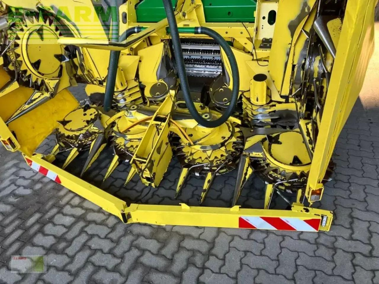 John Deere 8300i - Itsekulkeva silppuri: kuva John Deere 8300i - Itsekulkeva silppuri John Deere 8300i - Itsekulkeva silppuri: kuva John Deere 8300i - Itsekulkeva silppuri