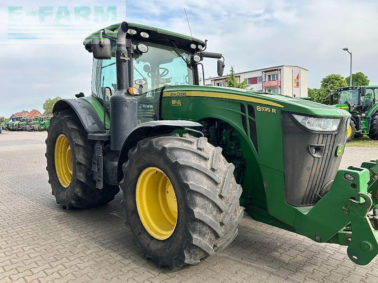John Deere 8335r - Traktori: kuva John Deere 8335r - Traktori John Deere 8335r - Traktori: kuva John Deere 8335r - Traktori